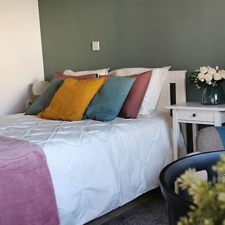 Pretty And Quiet Studio, With Wifi And Parking Limasol Dış mekan fotoğraf
